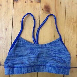 Lululemon sports bra